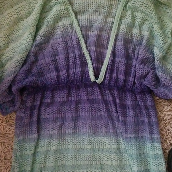 Jordan Taylor SM Ombre Blue/Green Gradient Swim Coverup - Picture 3 of 10